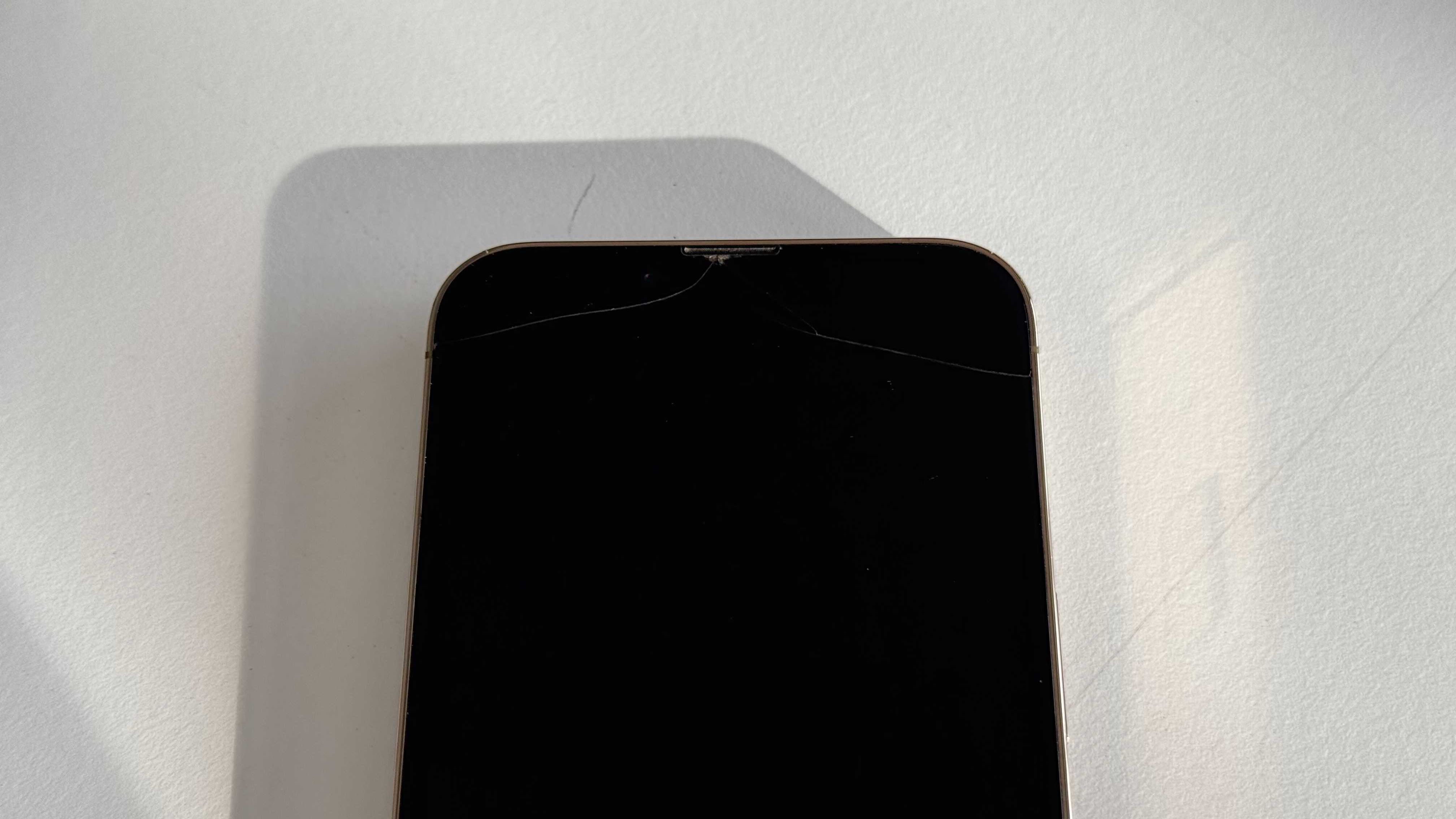 Apple iPhone 13 Pro (128GB) – Dourado
