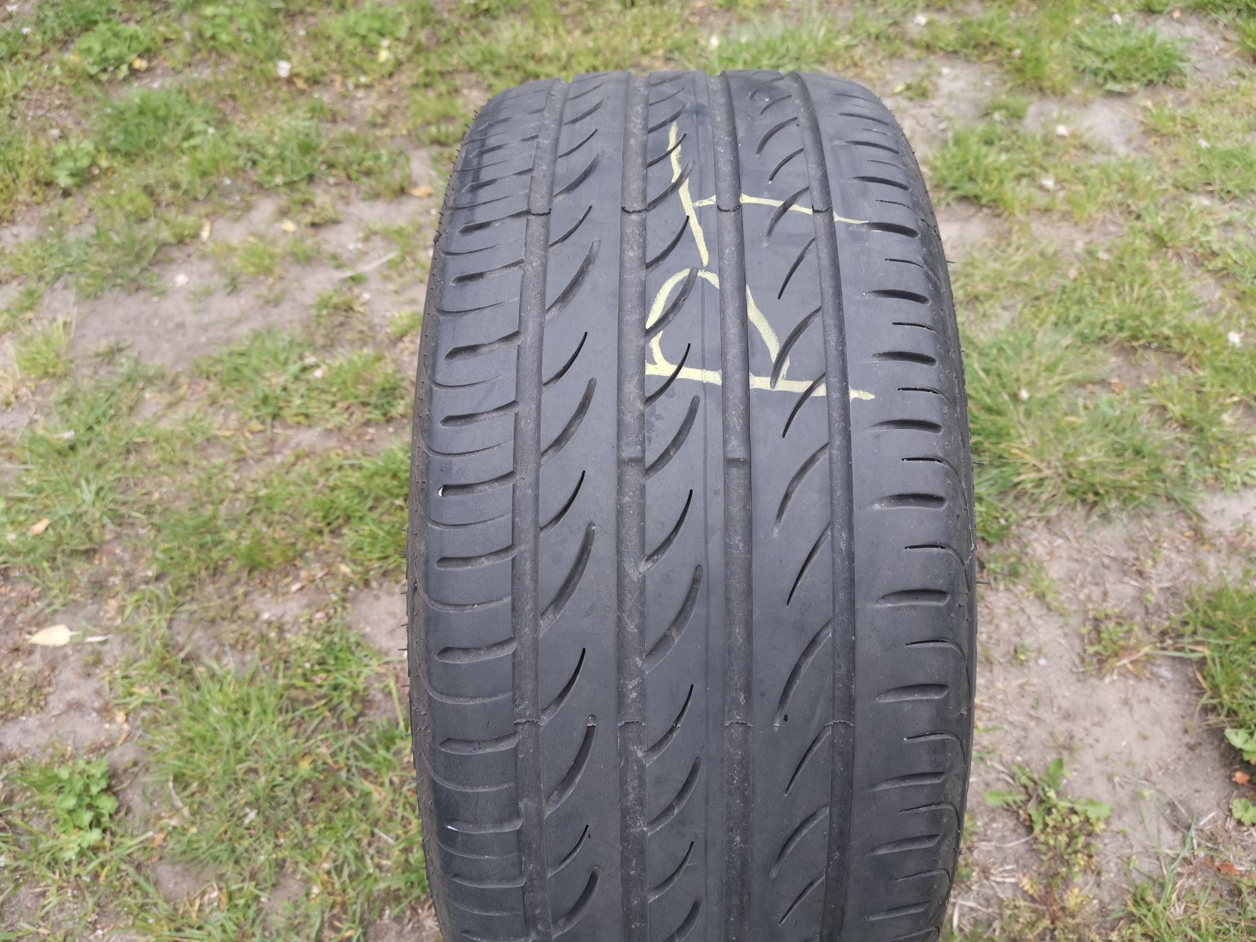 Sprzedam komplet opon Pirelli P Zero