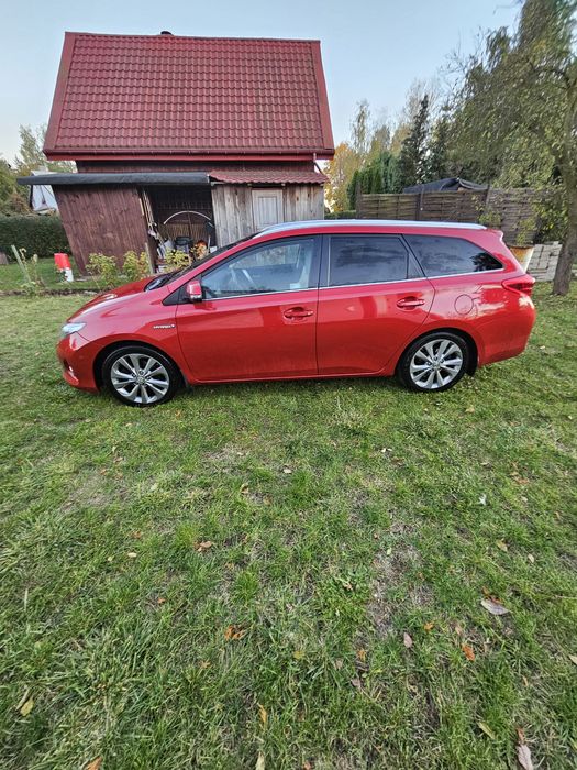 Toyota auris full opcja salonu polska