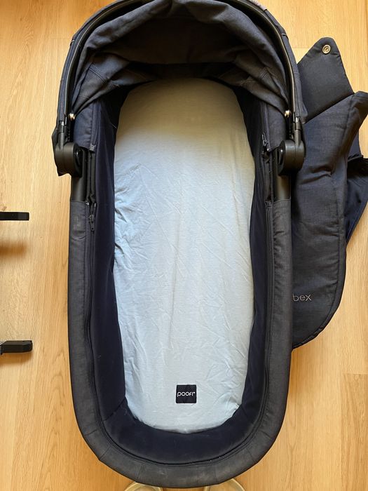 Prześcieradło do gondoli wózka Poofi