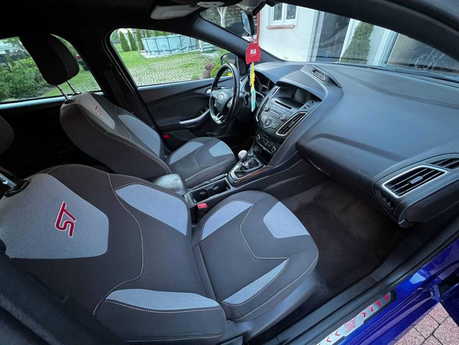 Ford Focus ST 2.0 EcoBoost