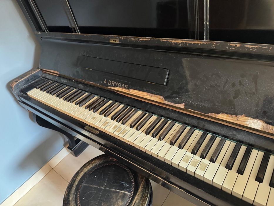 Pianino Drygas czarne