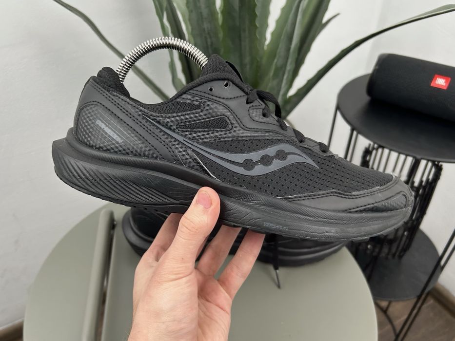 Оригінал! Кросівки Saucony Kohesion 42 розмір М06225