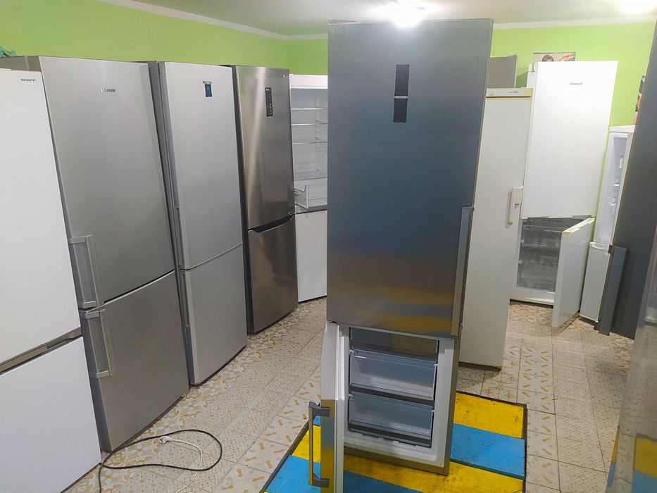 Холодильник Gorenje NRK6203TX  з морозильною камерою