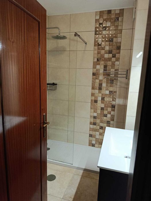 T 2   ARRENDA-SE  Maia Centro