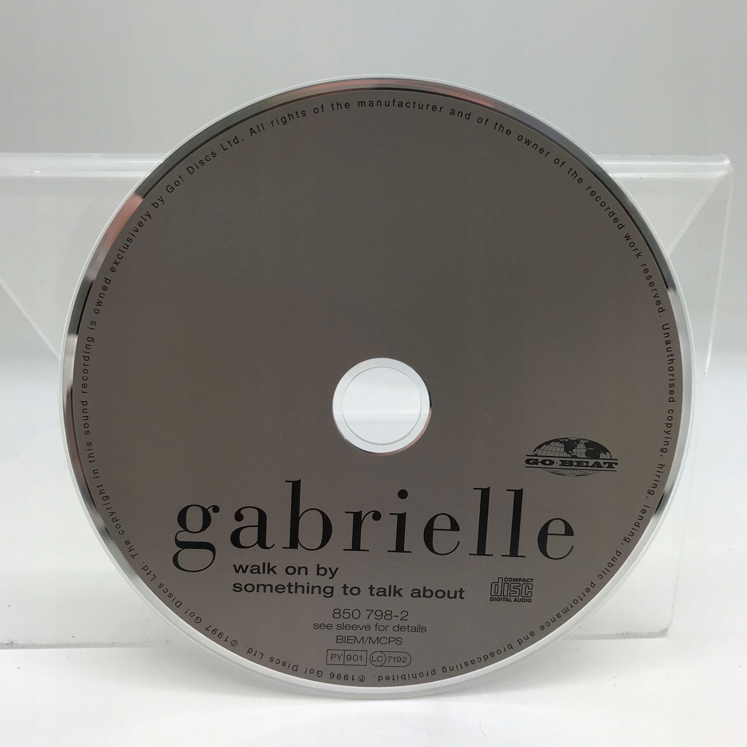 Cd - Gabrielle - Walk On By