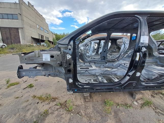 Четверть передняя левая JEEP COMPASS 17- 68330479AB