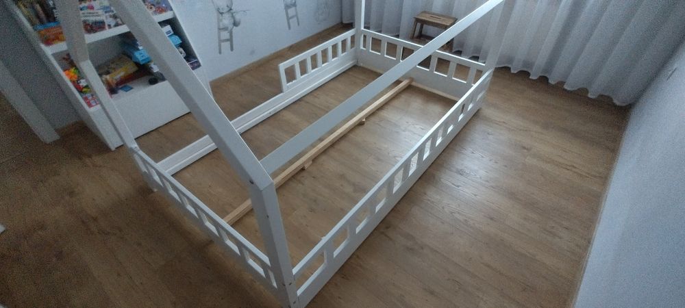 Łóżko dziecięce Domek 120x200