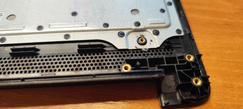 Obudowa kadłub z klawiaturą do HP 15-db1020nw