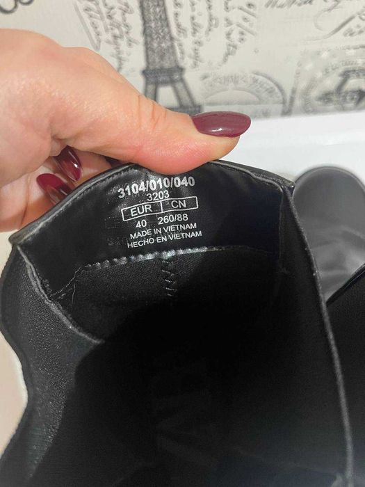 шкіряні черевики челсі zara