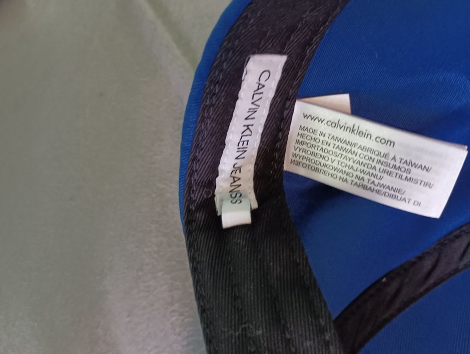 Czapka z daszkiem niebieska Calvin Klein