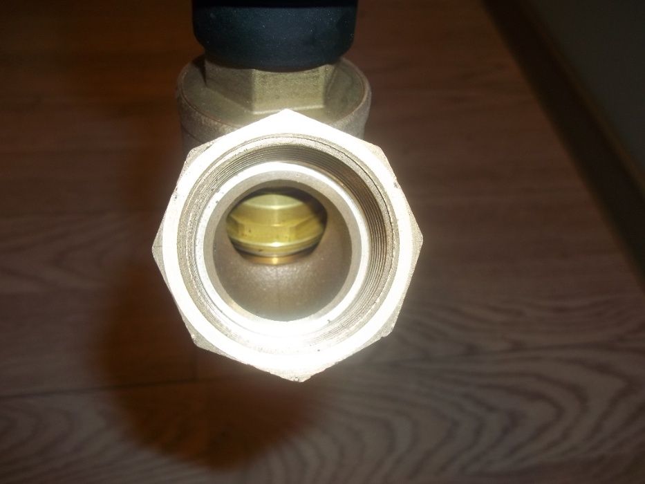 Zawór równoważący Kombi-3-Plus1 1/4 V5010Y DN 32 GW Honeywell niebiesk
