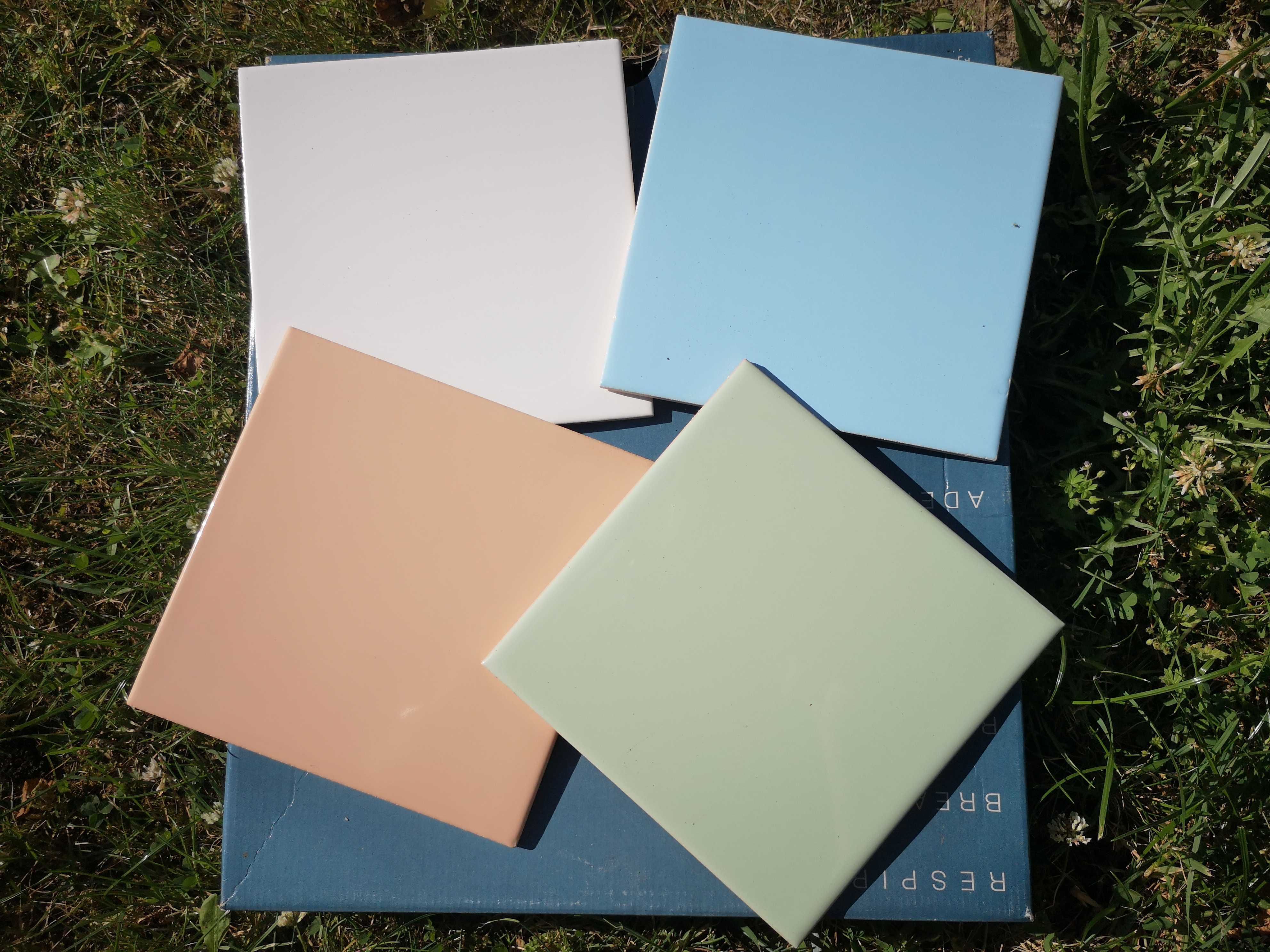 Płytki, glazura, PRL 15x15cm 1400szt. różne kolory 60gr. za 1szt