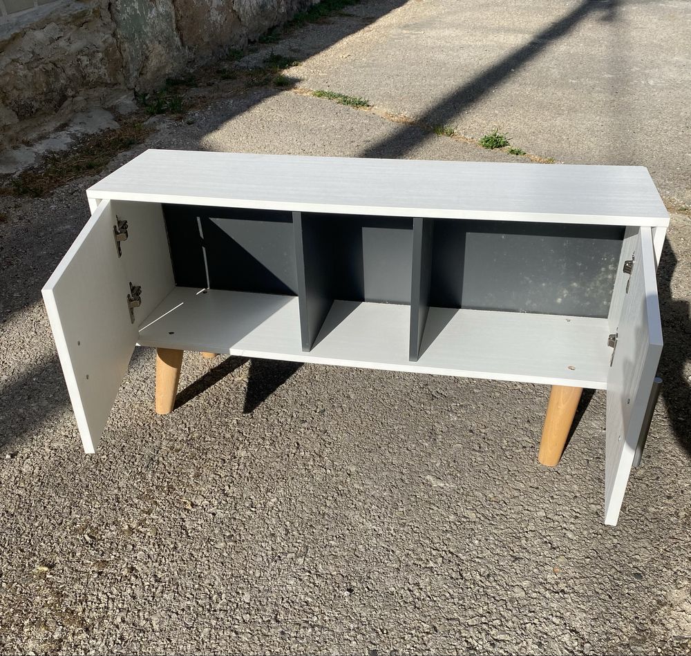 Movel ikea para televisao de sala 43 polegadas ou aparador