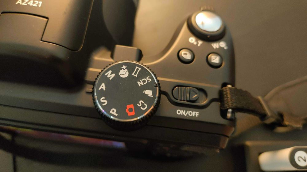 máquina KODAK PIXPRO AZ421 com caixa, ZOOM óptico 42x