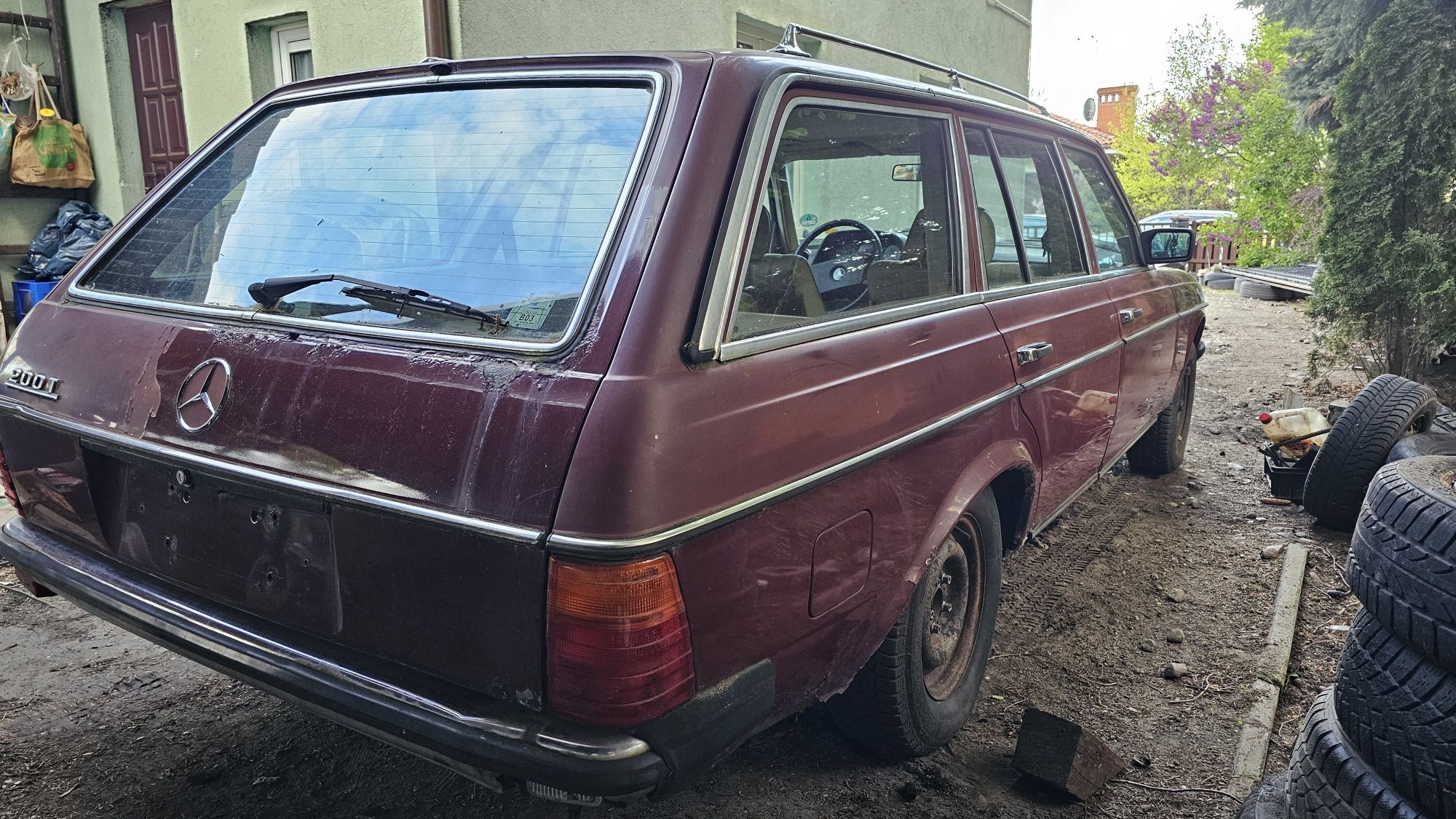 Mercedes W123 200 Kombi