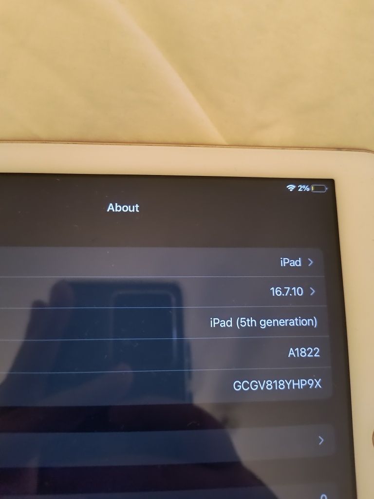 iPad 5. generacji 32GB Wi-Fi – dobry stan, sprawna bateria