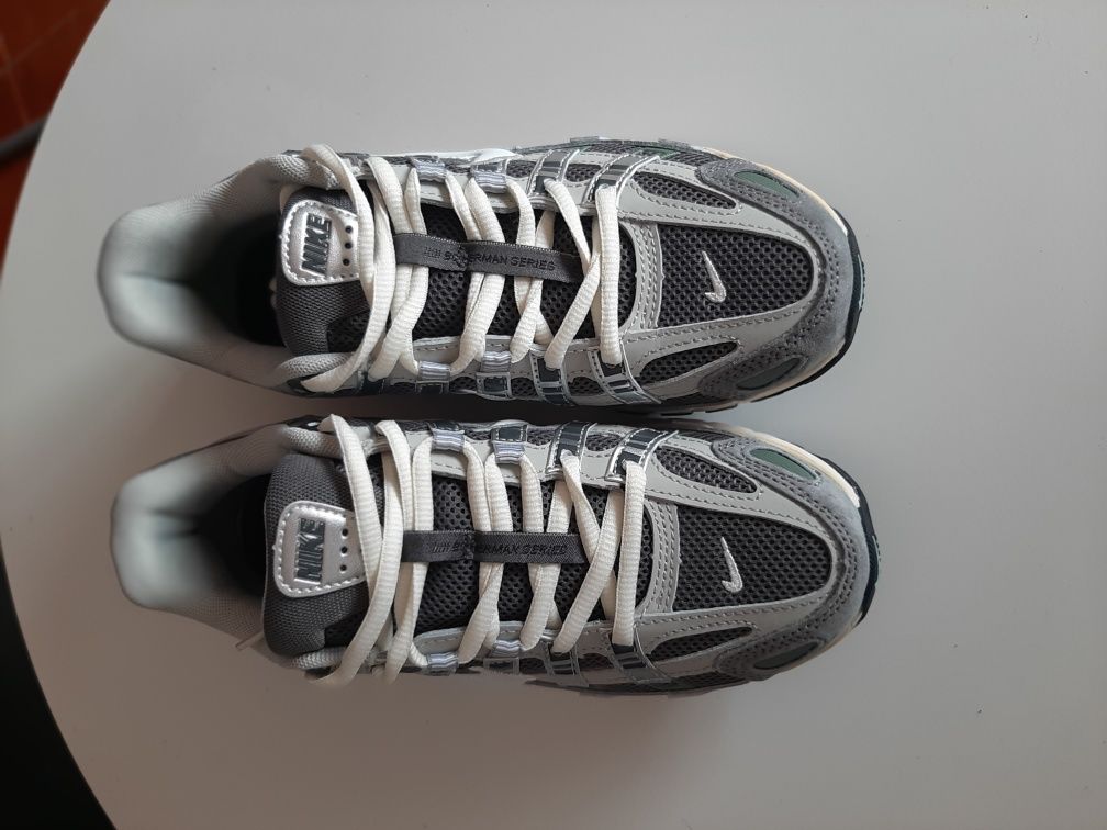 Ténis NOVOS nike P-6000