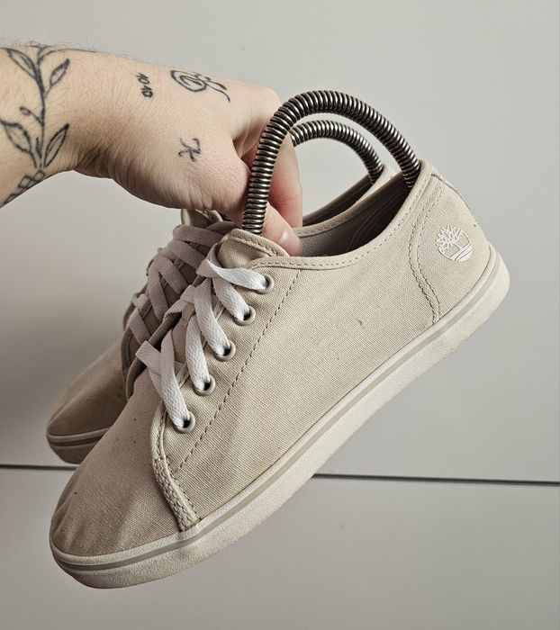 Sprzedam buty damskie sportowe trampki beżowe timberland skape park ro