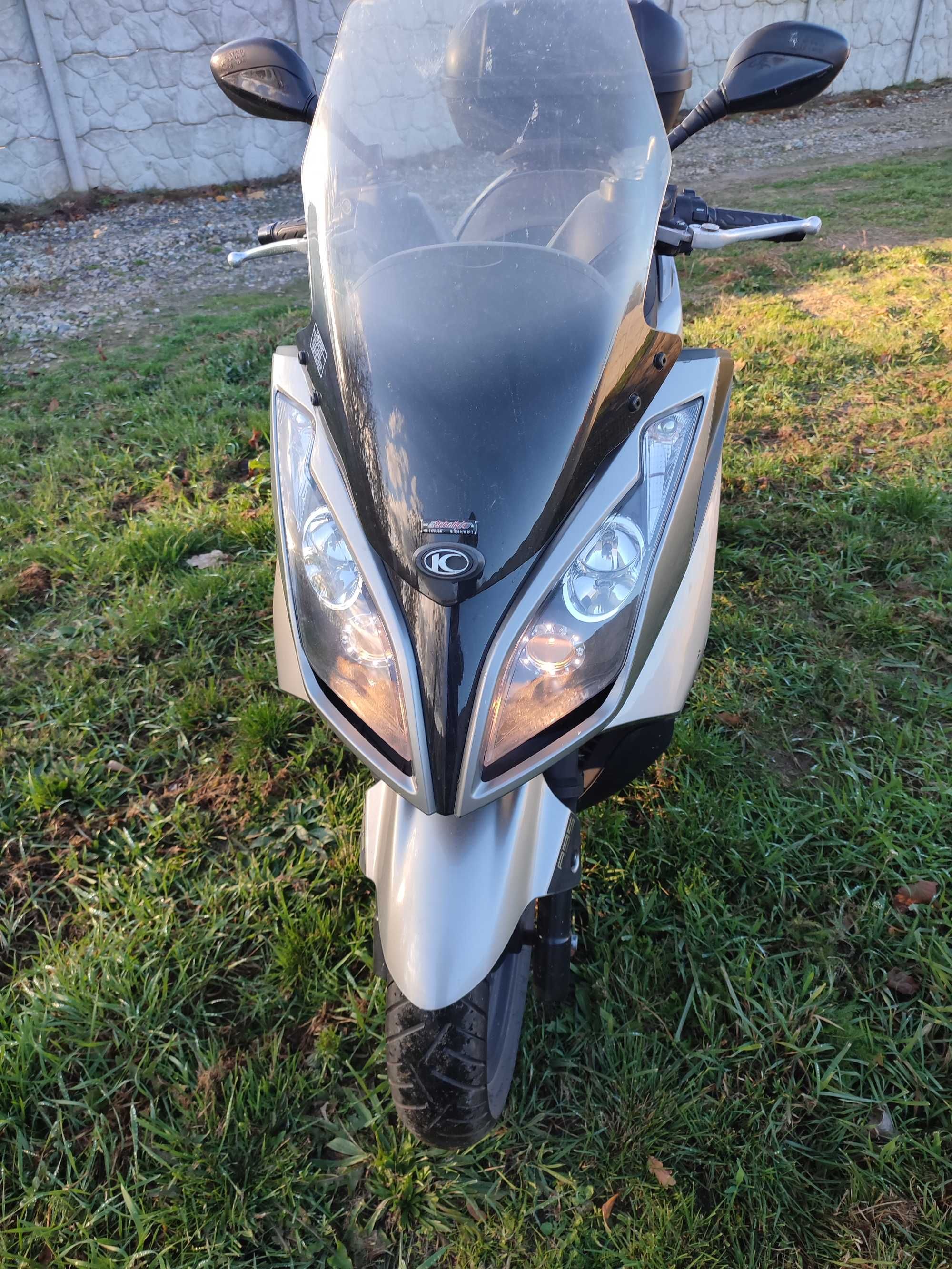 Kymco Downtown 125