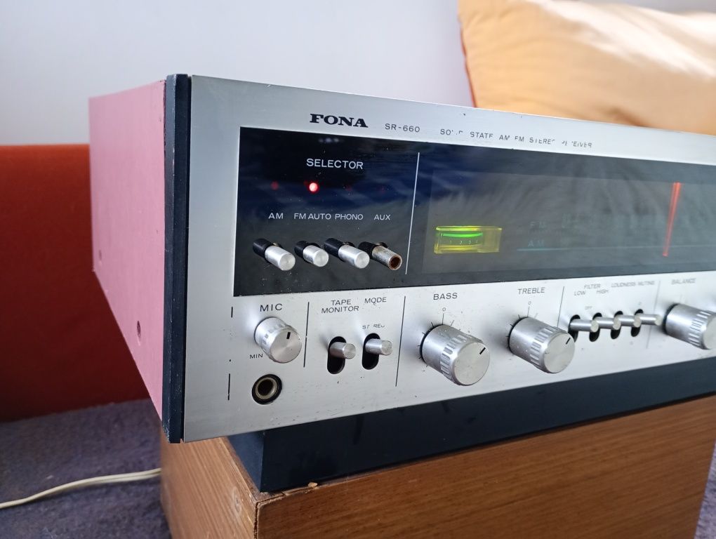 Fona SR-660 radio amplituner vintage