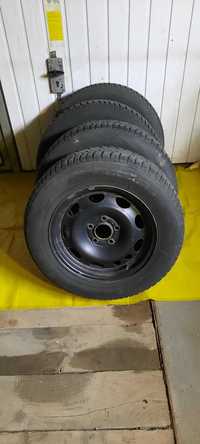 Opony zimowe Nokian 195/65 R15