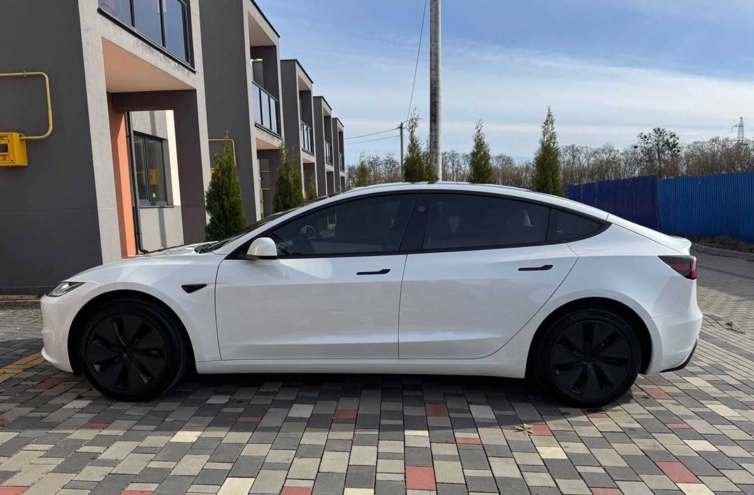 Tesla model 3 Highland 2025 Dual motor Long Range