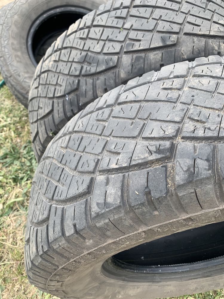 Шини різнопарки 245/70 R16, всесезонні