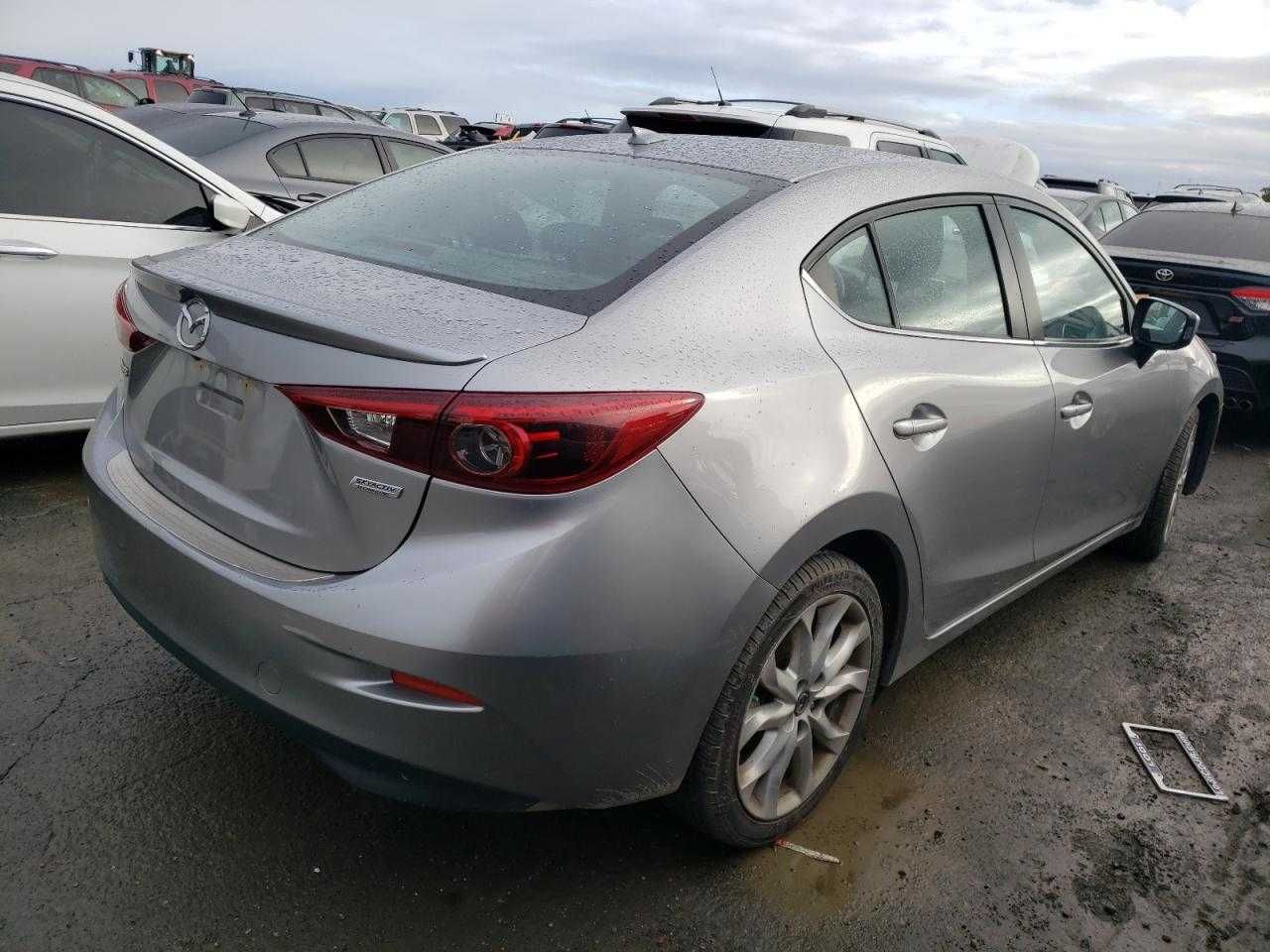 Mazda 3 Grand Touring