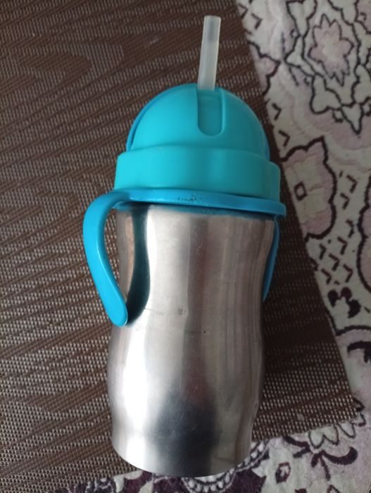 Дитячий термос .