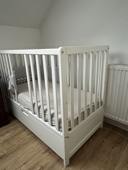 Łóżeczko drewniane 125x65 + matrac Fiki Miki