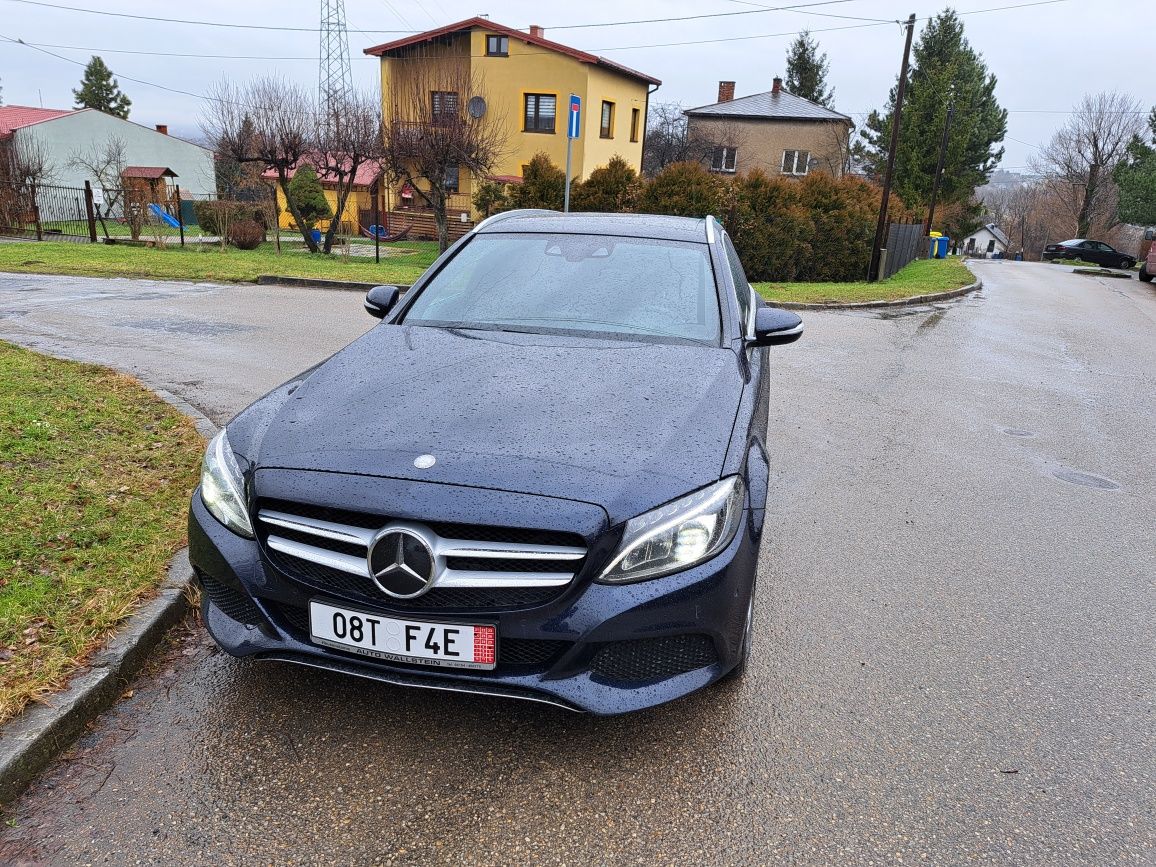 Mercedes C220 cdi  bogata opcja panorama