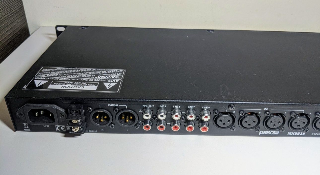 PASO MX5539 Mikser audio z 9 wejściami i 2 wyjściami klasyk retro 

ST