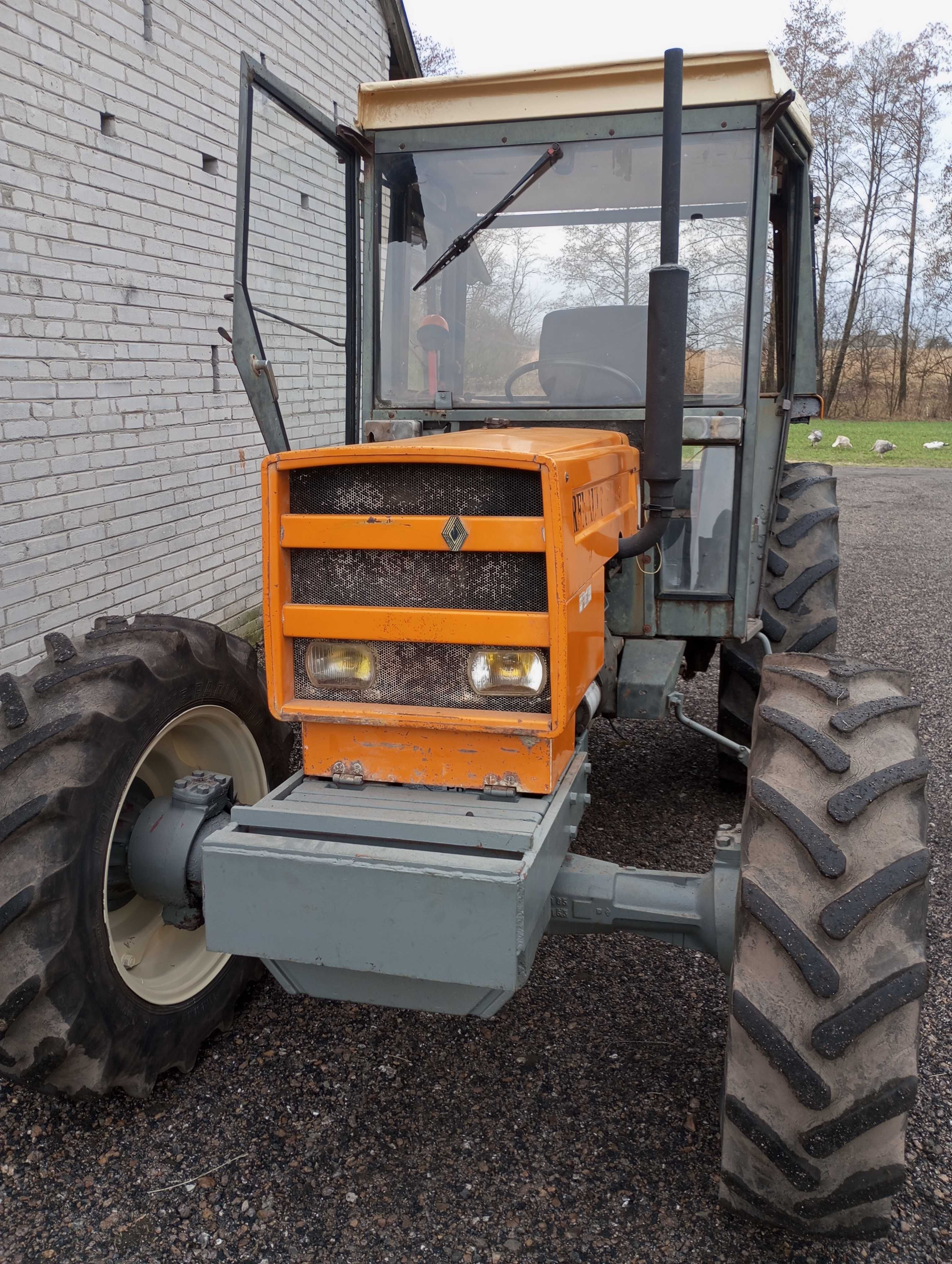 Renault 551.4 S 4x4 silnik MWM pełzaki mechaniczny rewers