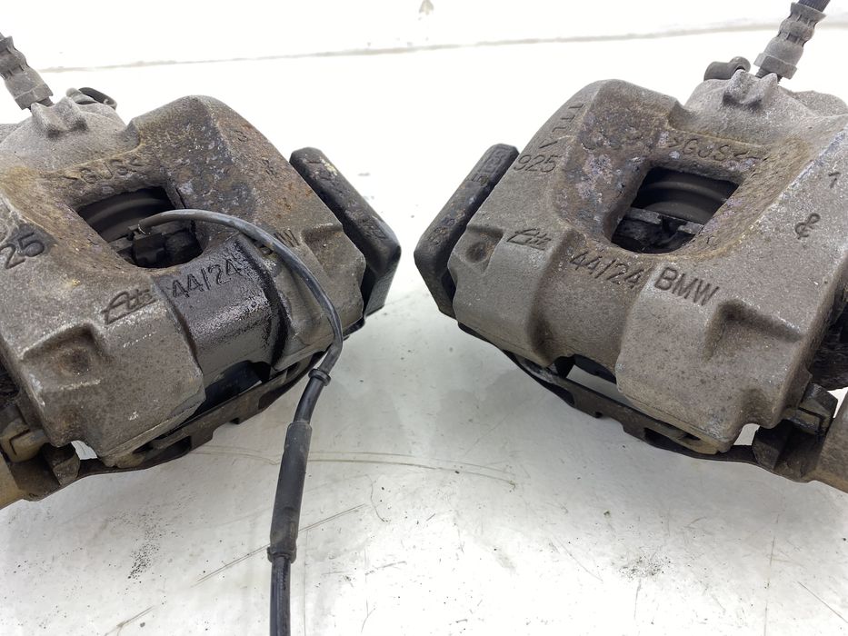 BMW 7 F01 F02 F07 F10 F11 zacisk hamulcowy tył prawy lewy 3.0D 44/24