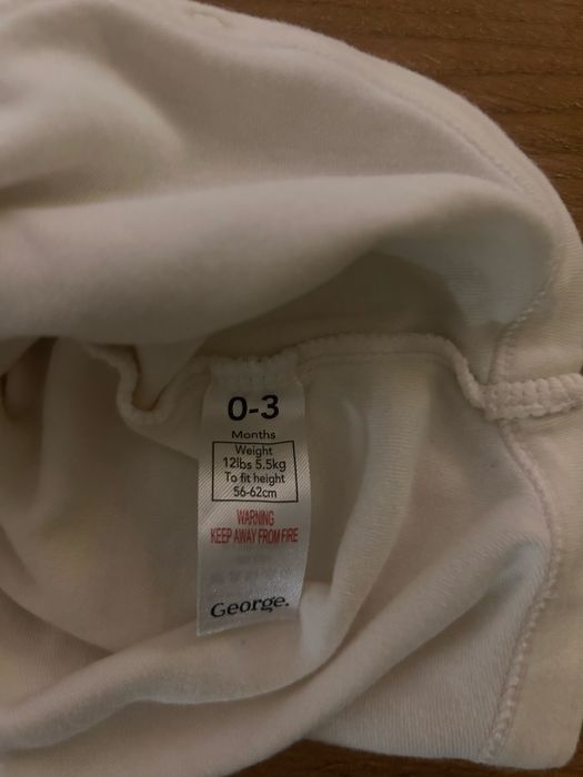 Body z krótkim rękawkiem George - rozmiar 0-3 miesiące