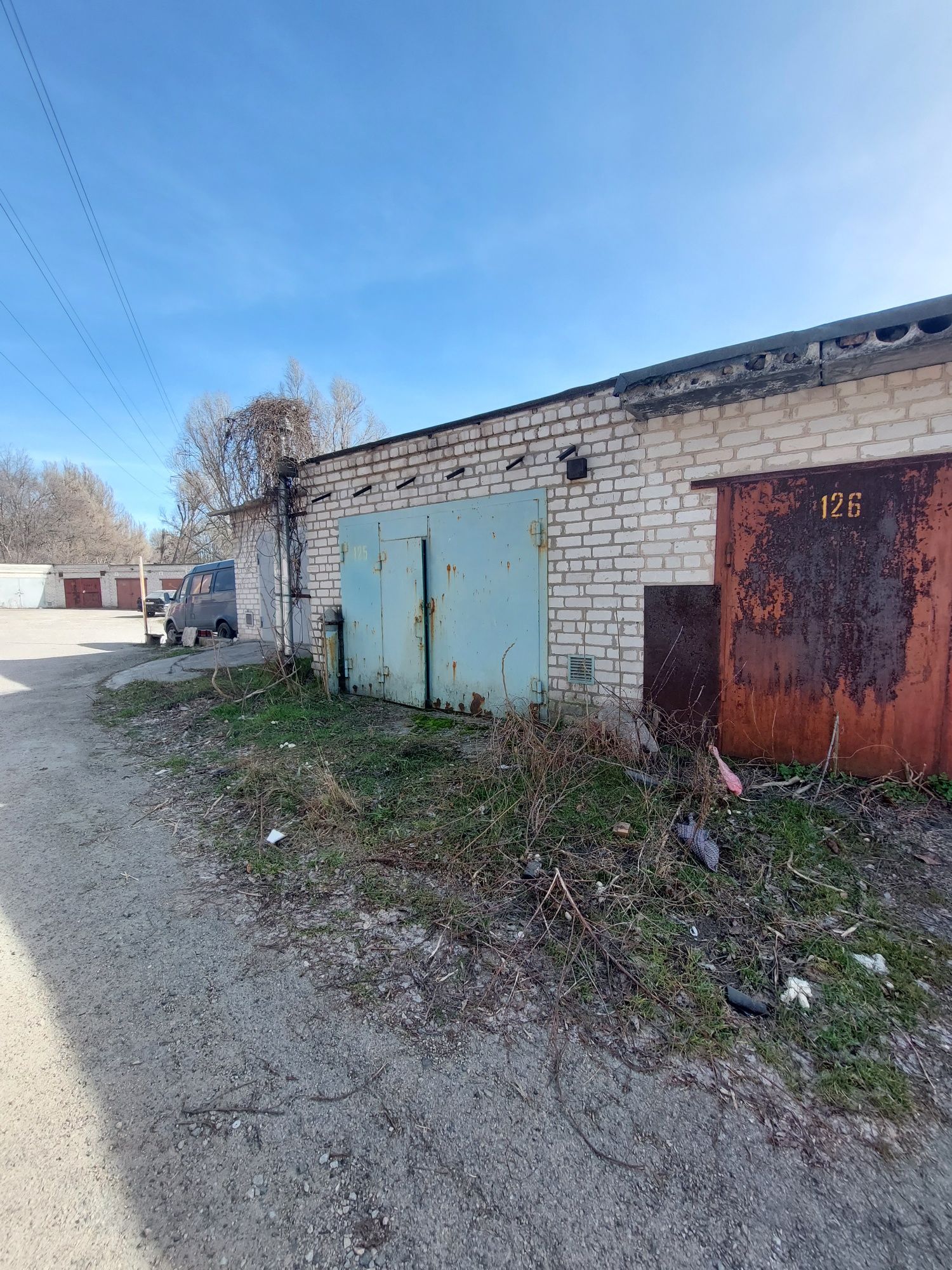 Продается капитальный гараж в Днепровском районе