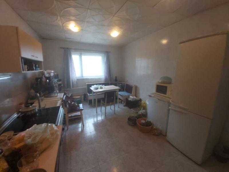 Продам 2 поверховий будинок 94,5 м2 у центрі селища Черкаська Лозова.