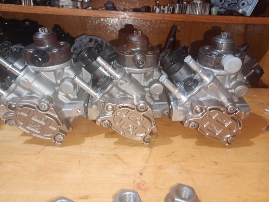 Насос тнвд 1.6 hdi Citroen Peugeot 0445010516