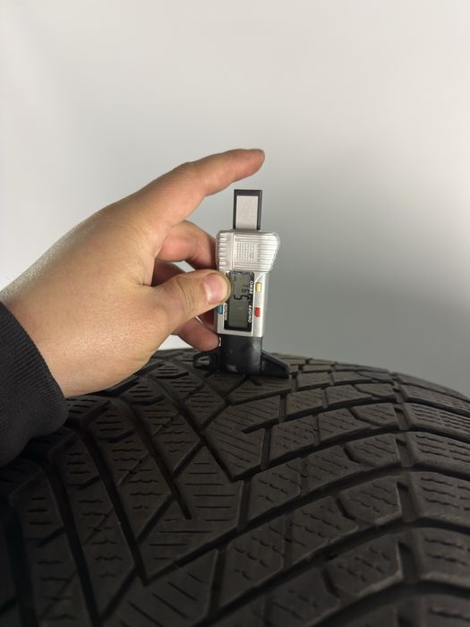 Шини 2шт. 2023 R20 285/45 (112V) Pirelli Scorpion 6мм зимова резина