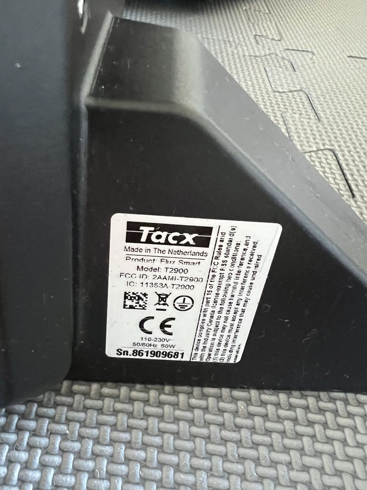 Trenażer smart drive Tacx Flux Smart T2900