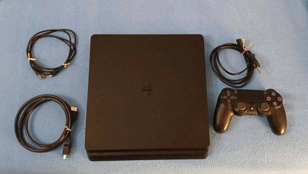 Ps4 Slim 1 TB com comando c/oferta base