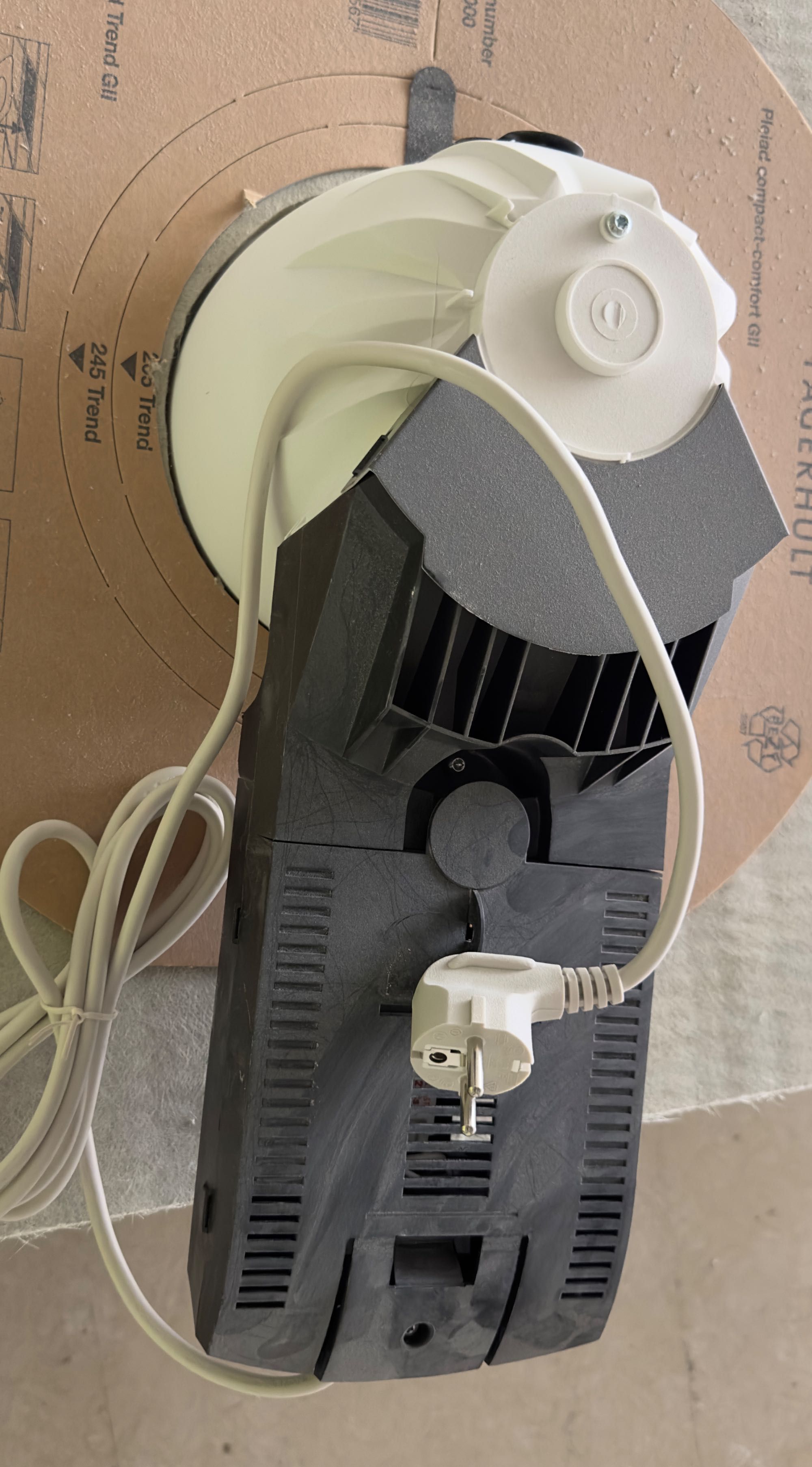 Lampa sufitowa  220v