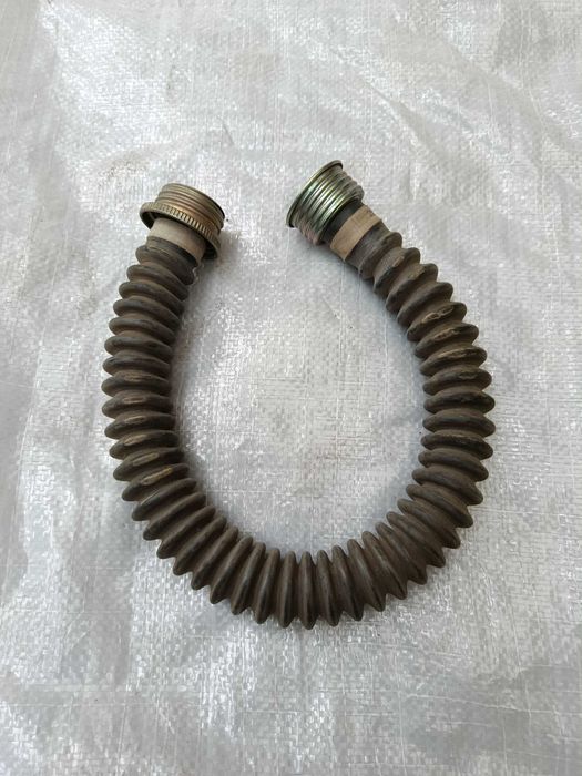 Wąż do maski przeciwgazowej typu słoń