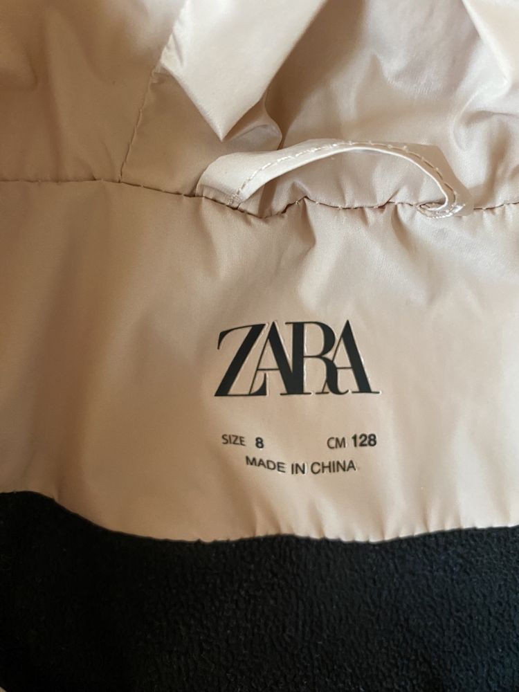 Курточка Zara p. 128