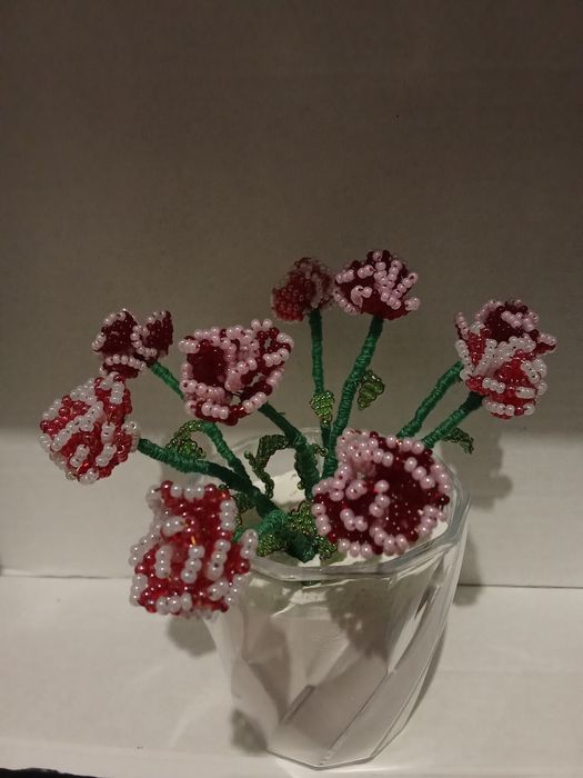 Вироби з бісеру  продаю таку красу