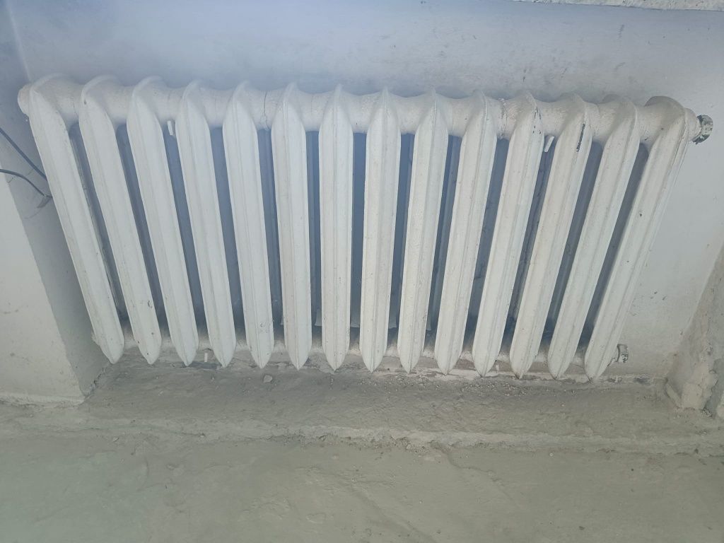 Grzejniki żeliwne stalowe aluminiowe w bardzo dobrym stanie ozdobne