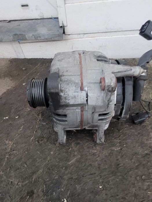 alternator kompletny sprawny golf audi 1,9 tdi ATD 120A