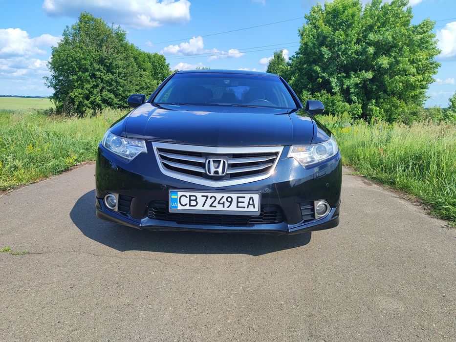Продам Хонду акорд 8