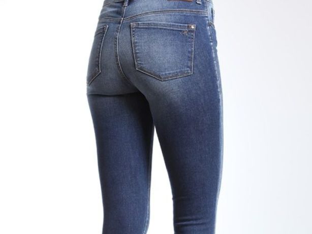Идеальные джинсы скини c  завышенный талией Mavi